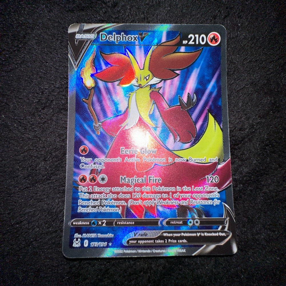 DELPHOX V 173/196 LOST ORIGIN POKEMON (FULL ART, NM)